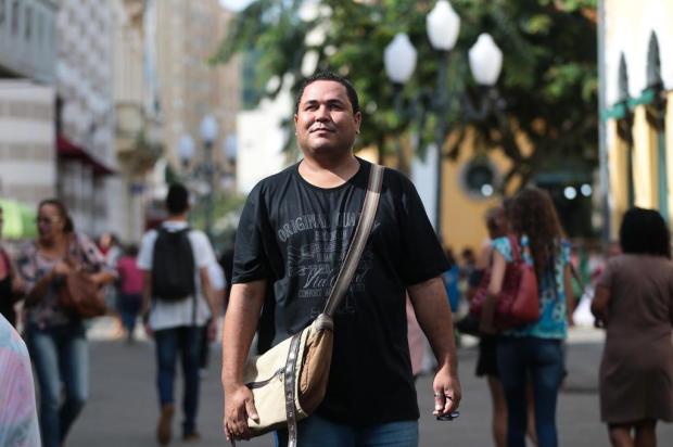 ex-catador de lixo conclui doutorado em Florianópolis